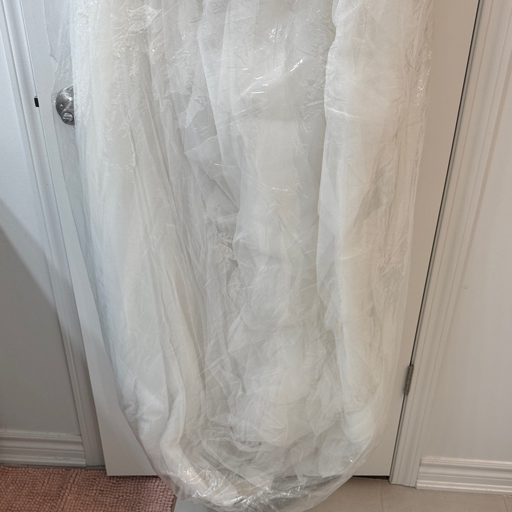 BNWT Ivory/Blush Ethereal Off-Shoulder Wedding Dress w Beaded Semi-Sheer Bodice - Picture 12 of 12